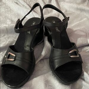 I Love Comfort Women's Wedge Sandals Black with Buckle Detail